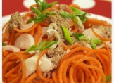 Recette de Nouilles de carottes au saté d'amandes