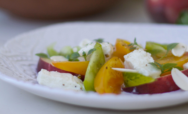 Recette de la salade d'été aux amandes fraîches