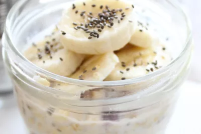 Une délicieuse recette de porridge banane et citron vert